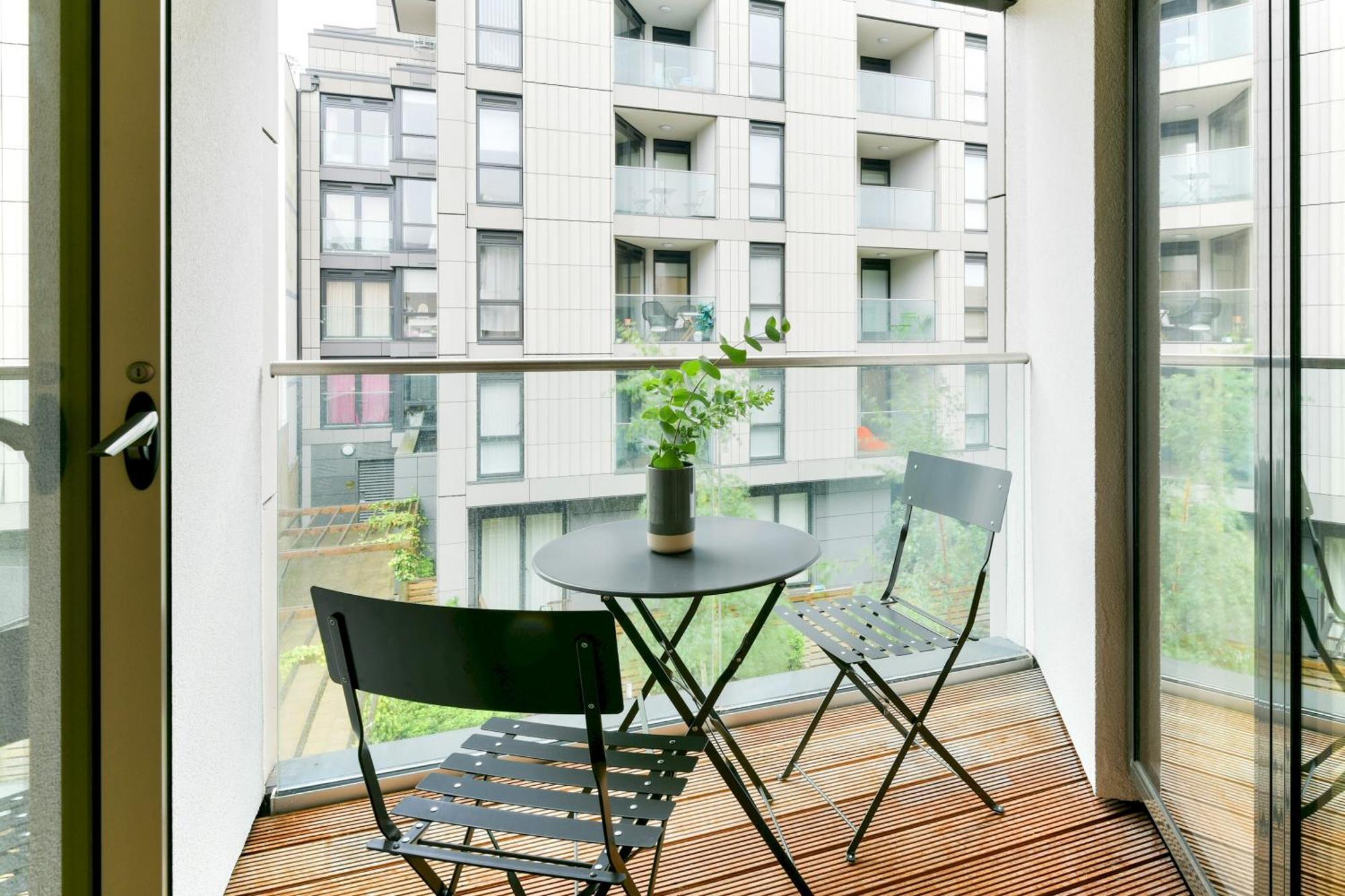 Madison Hill - Clapham South 1 - Two Bedroom Flat London Eksteriør billede